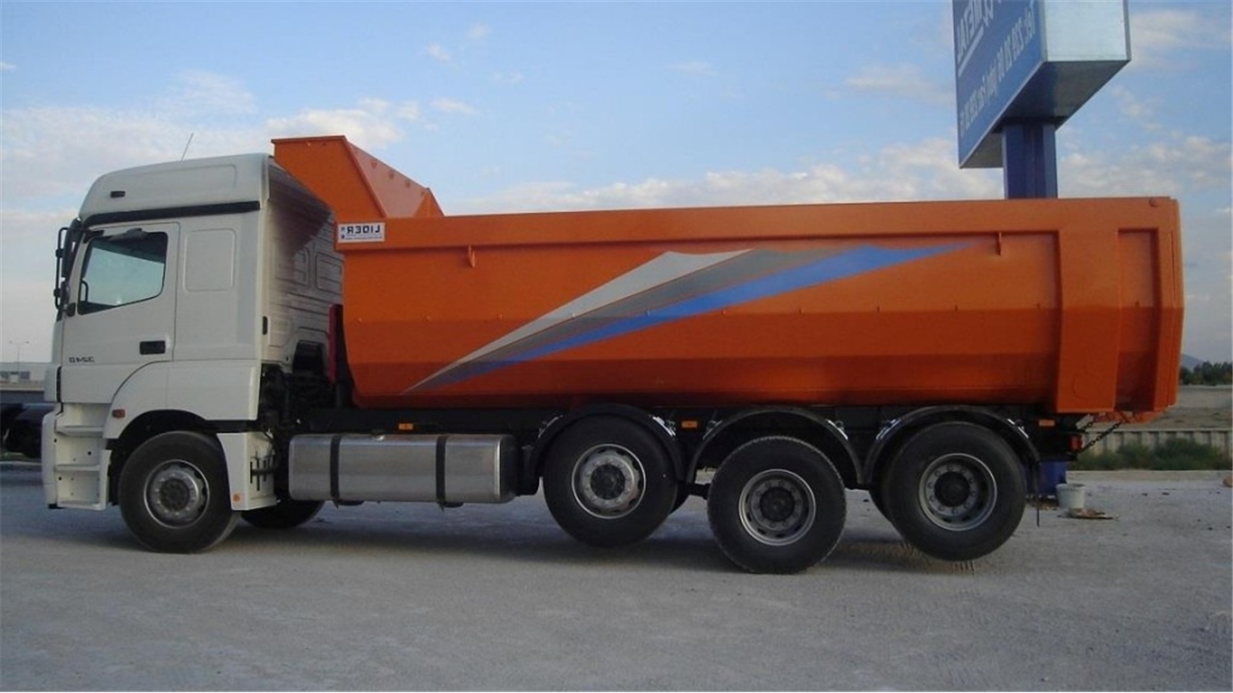 Vehicle-Mounted Half-Round Dump Body